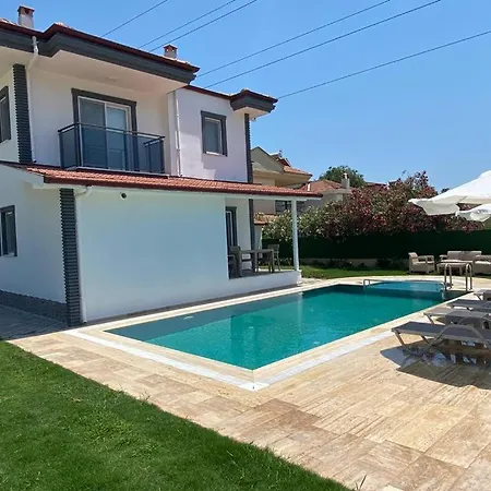 Luxury For Rent Dalyan, 3 Bedrooms, With Private Pool Villa *